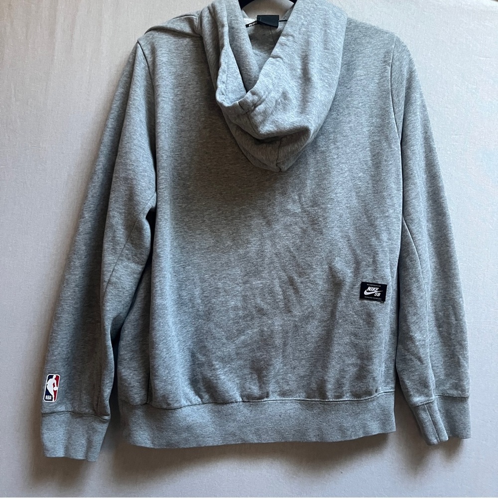 Nike SB Hoodie Grey Logo Pullover NBA Patch Sz L - Picture 2 of 11